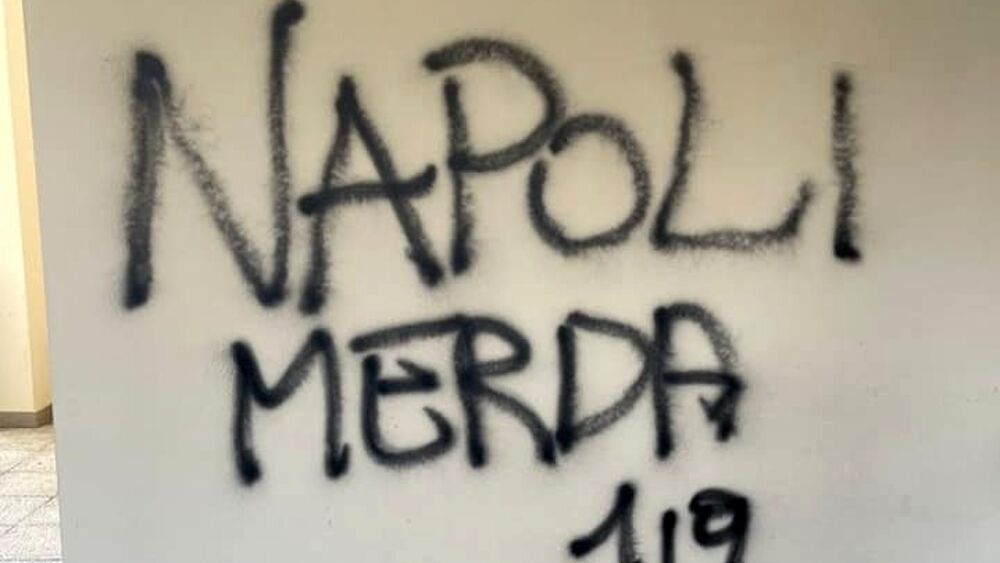 napoli merda bergamo 2